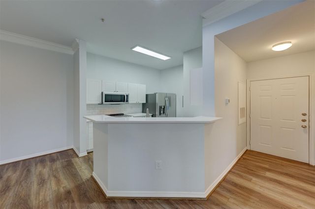 3045 Marina Bay Drive Drive 12201, League City, TX 77573