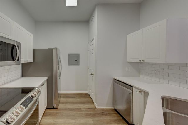 3045 Marina Bay Drive Drive 12201, League City, TX 77573