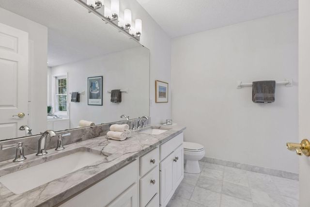 2710 Itasca Avenue S, Saint Mary's Point, MN 55043