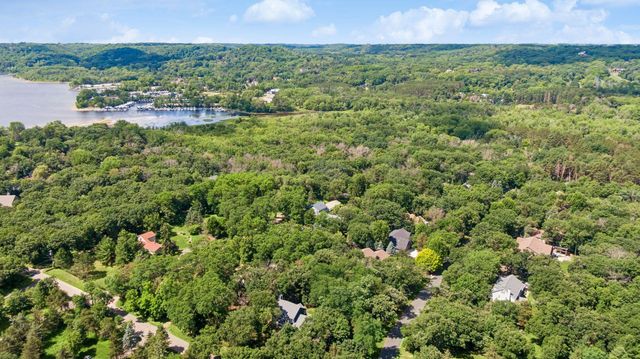 2710 Itasca Avenue S, Saint Mary's Point, MN 55043