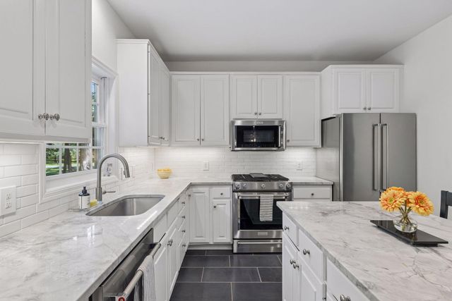 2710 Itasca Avenue S, Saint Mary's Point, MN 55043