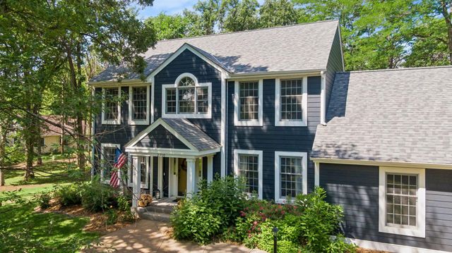 2710 Itasca Avenue S, Saint Mary's Point, MN 55043