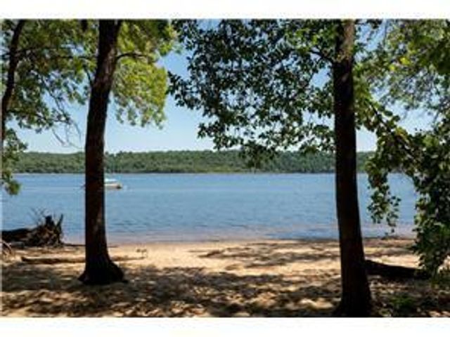 2710 Itasca Avenue S, Saint Mary's Point, MN 55043