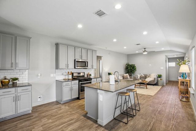 1514 Truckee River Dr Drive, Rosharon, TX 77583