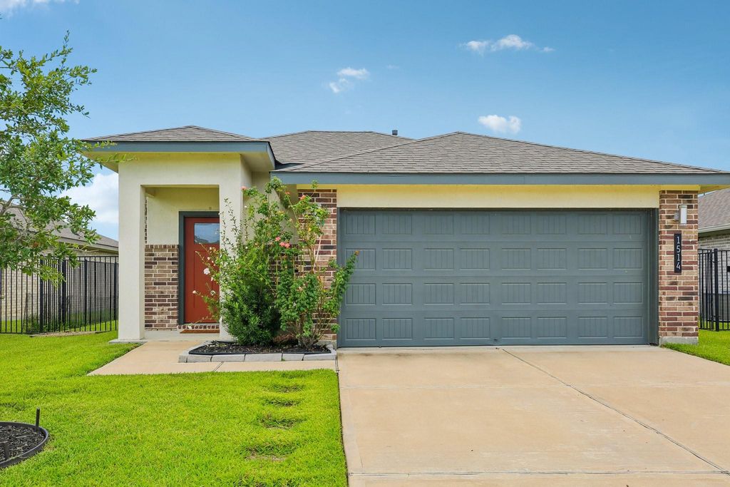 1514 Truckee River Dr Drive, Rosharon, TX 77583