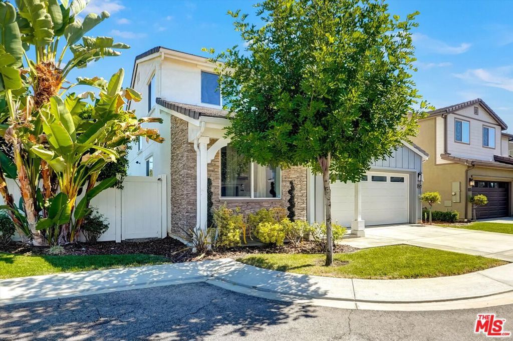 6754 Rhea Court, Reseda, CA 91335 — photo 2
