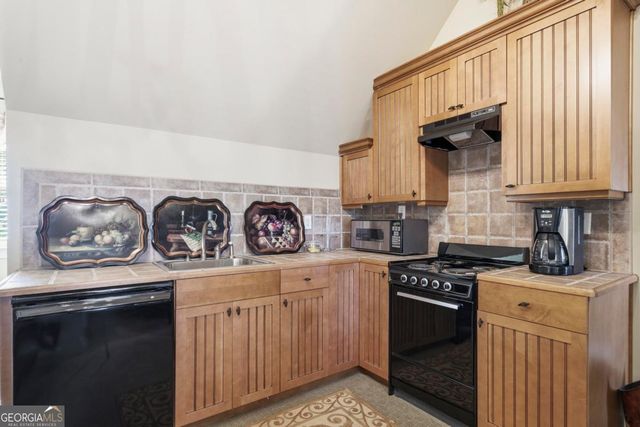 1691 Lighthouse Circle, Greensboro, GA 30642