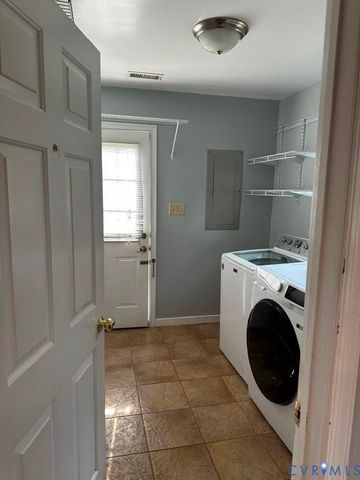 2516 Skeet St, Henrico, VA 23294