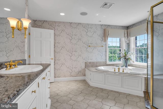 3 CONESTOGA LANE, Mechanicsburg, PA 17050