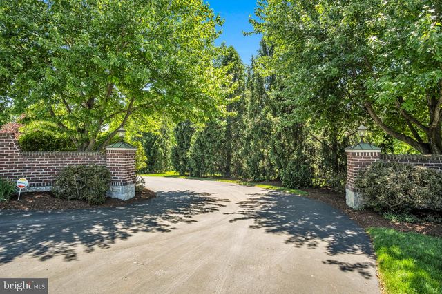 3 CONESTOGA LANE, Mechanicsburg, PA 17050