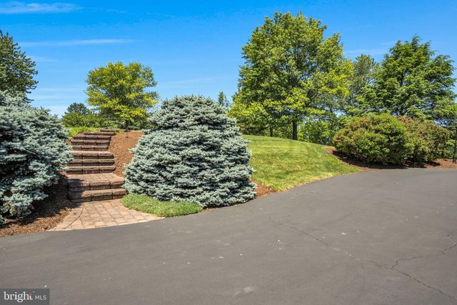 3 CONESTOGA LANE, Mechanicsburg, PA 17050