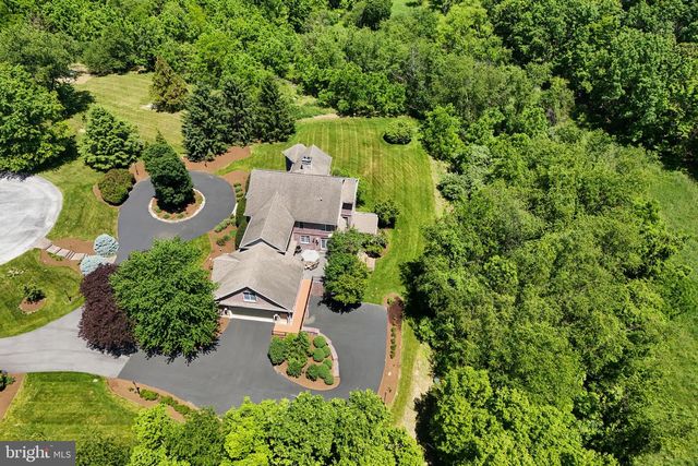 3 CONESTOGA LANE, Mechanicsburg, PA 17050
