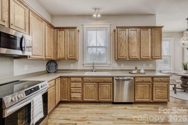 105 Fox Tail Court, Statesville, NC 28677