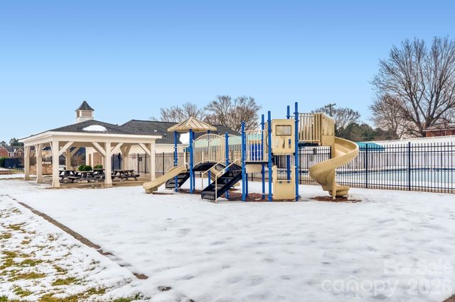 105 Fox Tail Court, Statesville, NC 28677