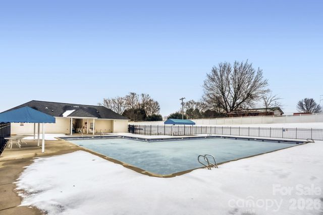 105 Fox Tail Court, Statesville, NC 28677