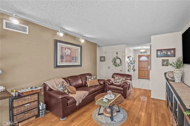 11539 Inglewood Court, Riverside, CA 92503