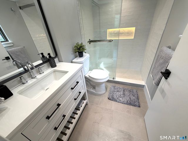 32 Heritage Village C, Southbury, CT 06488