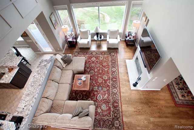 826 Wolverine Drive, Wolverine Lake, MI 48390