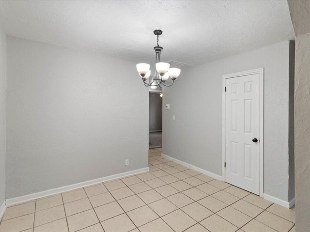 5937 NW 58th Terrrace Street, Warr Acres, OK 73122