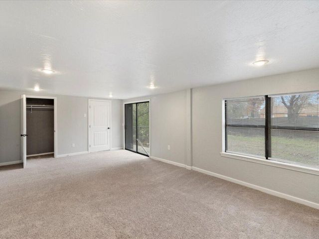 5937 NW 58th Terrrace Street, Warr Acres, OK 73122