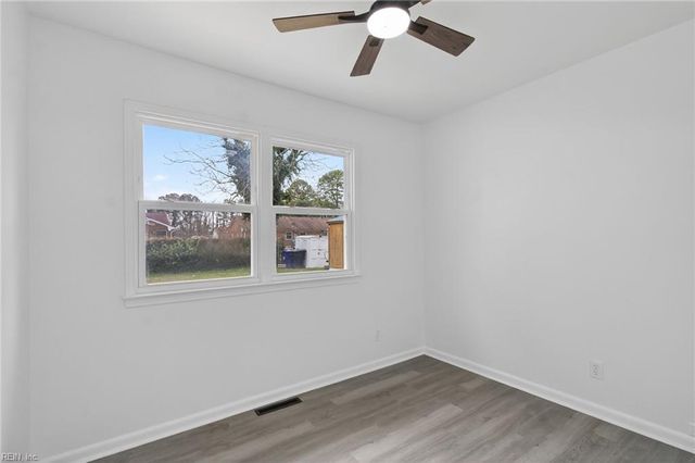 1009 Liston LN, Portsmouth, VA 23701