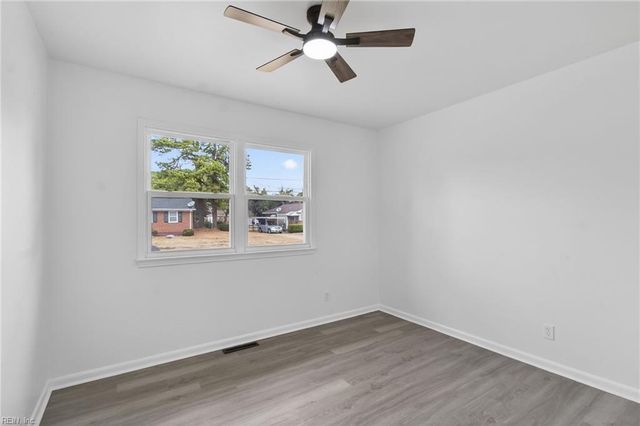 1009 Liston LN, Portsmouth, VA 23701