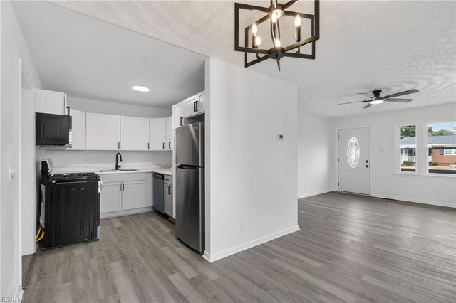 1009 Liston LN, Portsmouth, VA 23701