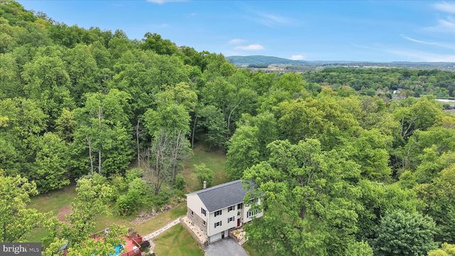 5220 OLEY TURNPIKE RD, Reading, PA 19606