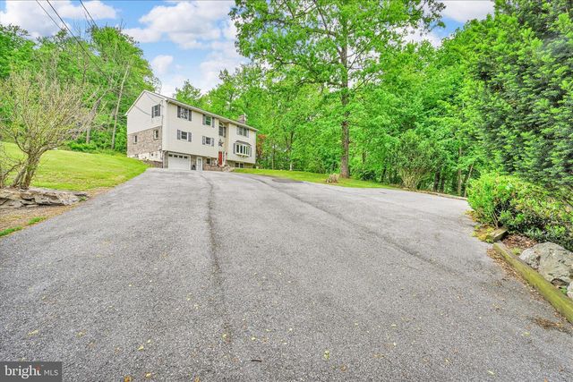 5220 OLEY TURNPIKE RD, Reading, PA 19606