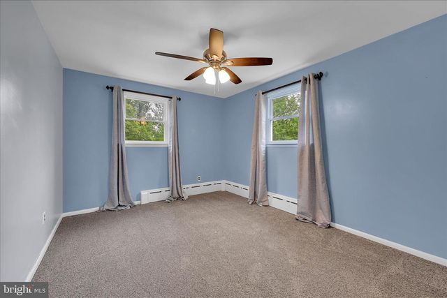 5220 OLEY TURNPIKE RD, Reading, PA 19606