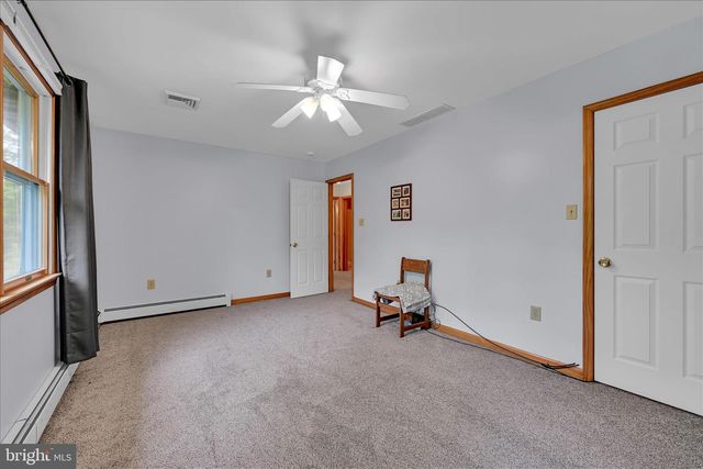 5220 OLEY TURNPIKE RD, Reading, PA 19606