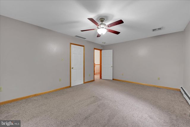 5220 OLEY TURNPIKE RD, Reading, PA 19606