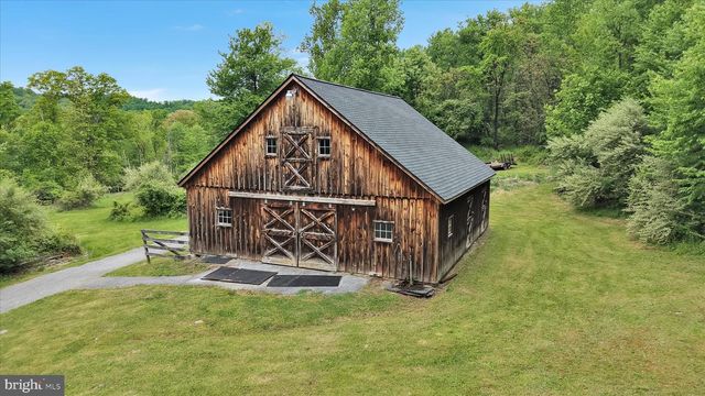 5220 OLEY TURNPIKE RD, Reading, PA 19606