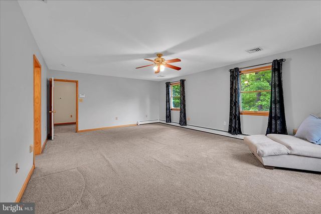 5220 OLEY TURNPIKE RD, Reading, PA 19606