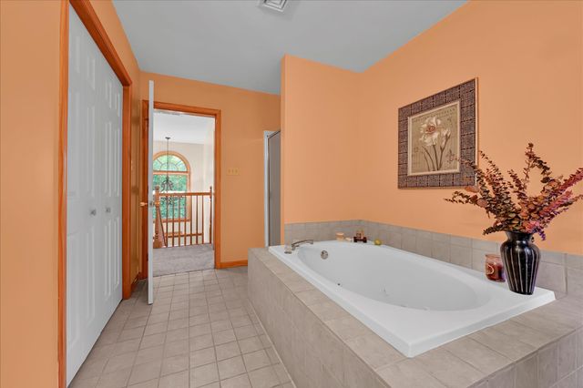 5220 OLEY TURNPIKE RD, Reading, PA 19606