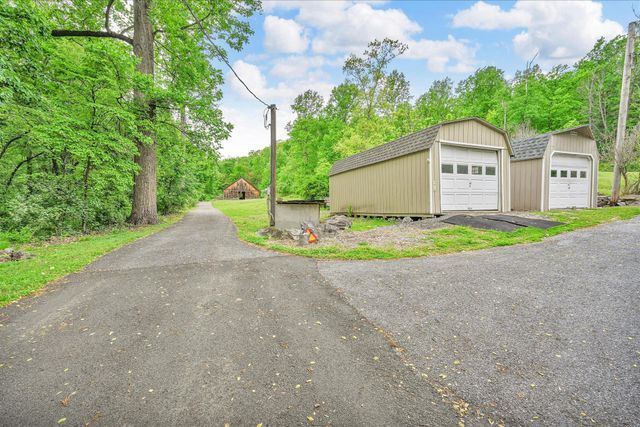 5220 OLEY TURNPIKE RD, Reading, PA 19606