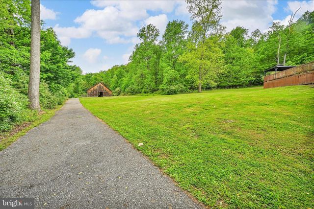 5220 OLEY TURNPIKE RD, Reading, PA 19606