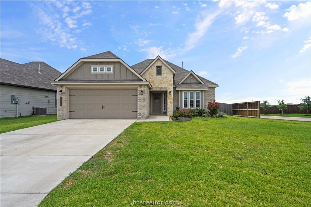 2040 Muscadine Trail, Brenham, TX 77833 — exterior