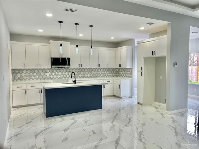3614 Mina De Oro, Edinburg, TX 78542