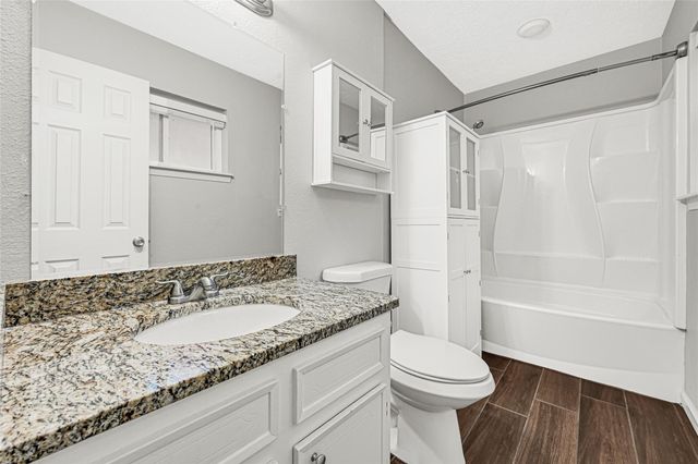 1209 E Lambuth Lane, Deer Park, TX 77536