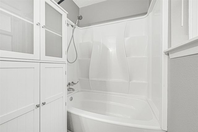 1209 E Lambuth Lane, Deer Park, TX 77536