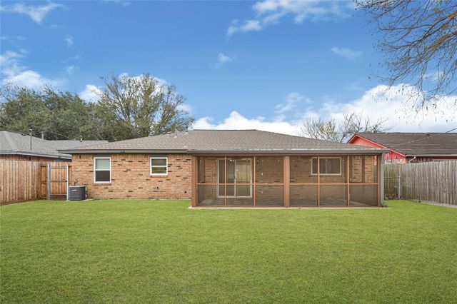 1209 E Lambuth Lane, Deer Park, TX 77536