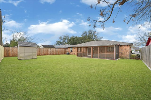 1209 E Lambuth Lane, Deer Park, TX 77536