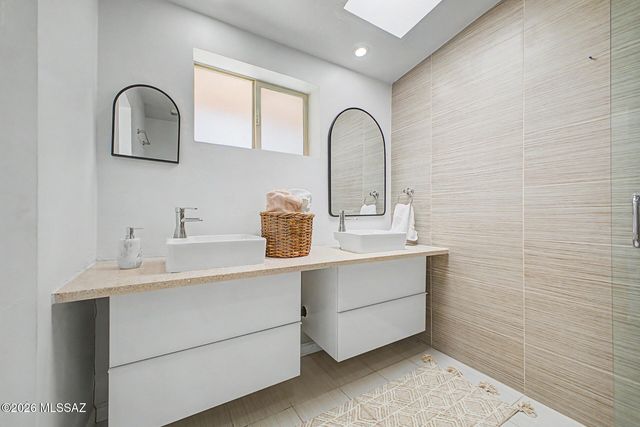 5965 N Placita Esquina, Tucson, AZ 85718