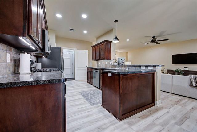 1808 NW 164th Circle, Edmond, OK 73013