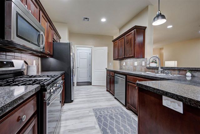 1808 NW 164th Circle, Edmond, OK 73013