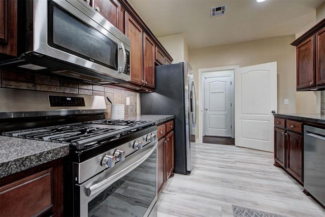 1808 NW 164th Circle, Edmond, OK 73013