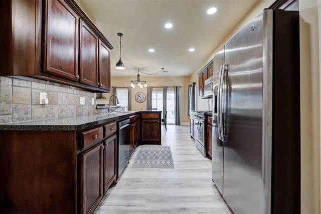 1808 NW 164th Circle, Edmond, OK 73013