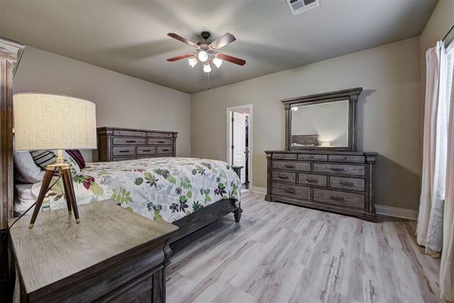 1808 NW 164th Circle, Edmond, OK 73013