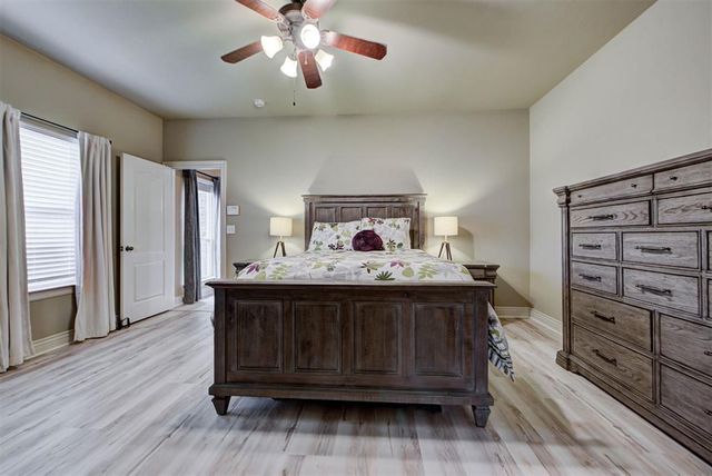 1808 NW 164th Circle, Edmond, OK 73013